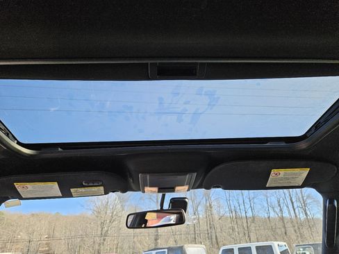 Used 2015 Lincoln Navigator 2WD image 12