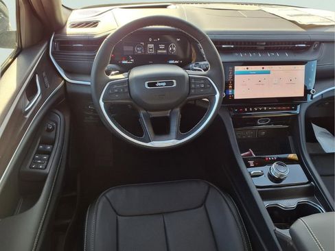 New 2026 Jeep Grand Cherokee Limited AWD/4WD image 7