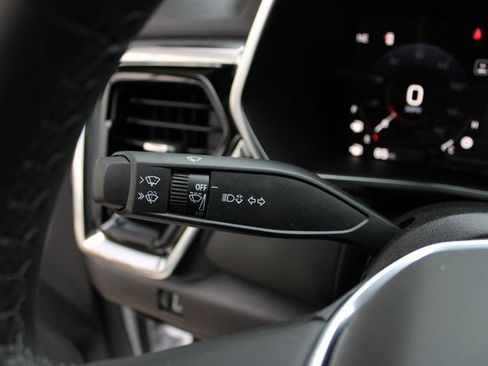 New 2025 GMC Canyon Elevation w/ Convenience Package image 17