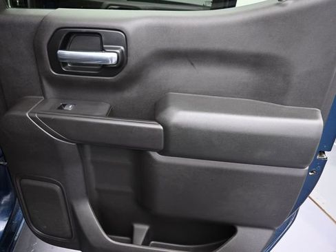 Used 2019 Chevrolet Silverado 1500 LT w/ Texas Edition image 35