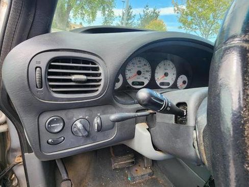 Used 2004 Dodge Grand Caravan SXT w/ Trailer Tow Prep Group FWD image 34
