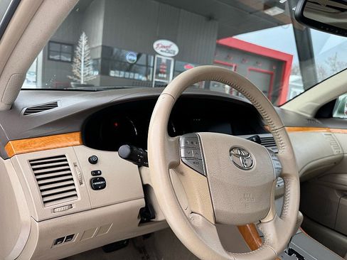 Used 2006 Toyota Avalon XLS image 15