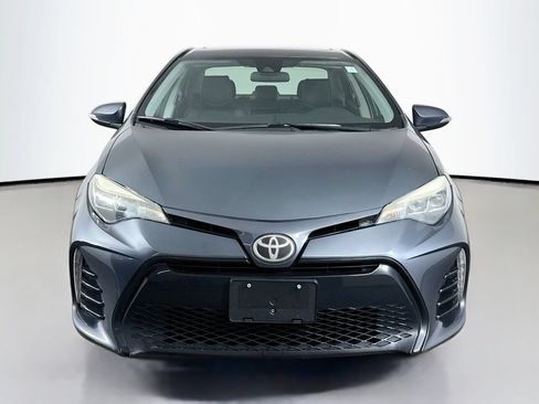 Used 2017 Toyota Corolla XSE FWD image 2