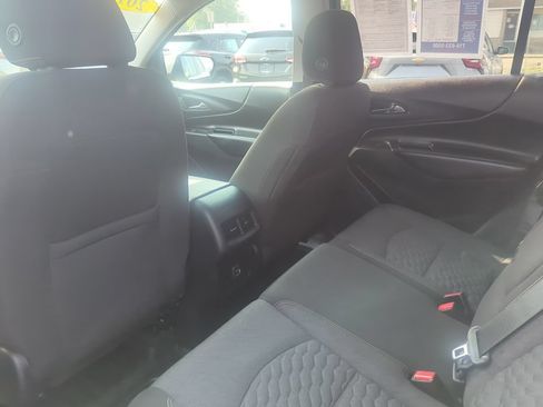 Certified 2019 Chevrolet Equinox LT w/ LPO, Floor Liner Package AWD/4WD image 17