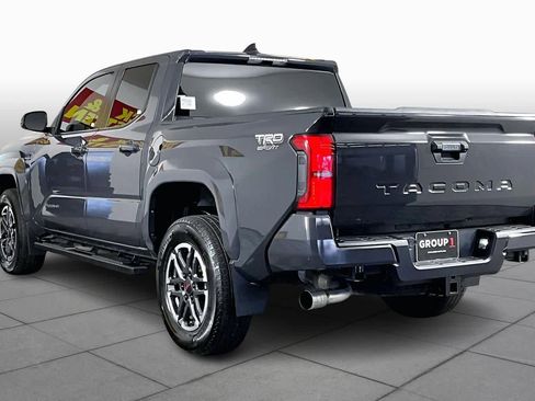 Used 2024 Toyota Tacoma TRD Sport image 11