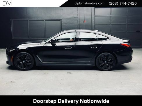 Used 2023 BMW i4 eDrive35 w/ Premium Package RWD image 4