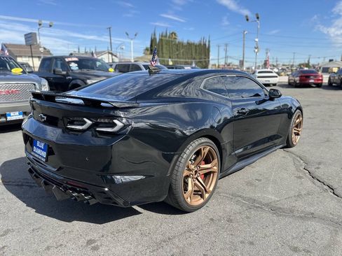 Used 2019 Chevrolet Camaro SS RWD image 6
