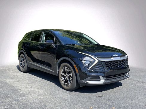 Used 2023 Kia Sportage EX FWD image 2