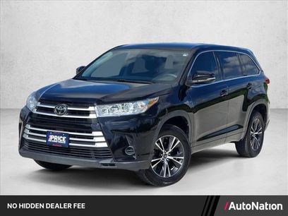 Used 2017 Toyota Highlander LE