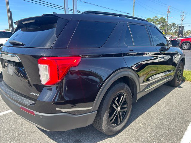 Used 2022 Ford Explorer XLT w/ Equipment Group 202A AWD/4WD image 4