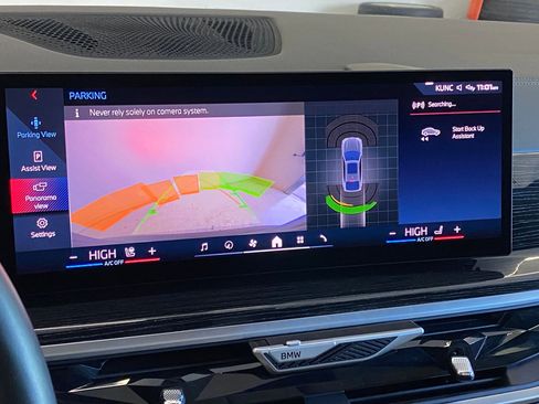 Certified 2025 BMW X6 M60i w/ Dynamic Handling Package image 25