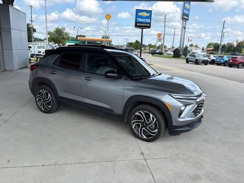 Used 2026 Chevrolet TrailBlazer RS w/ Convenience Package AWD/4WD image 6