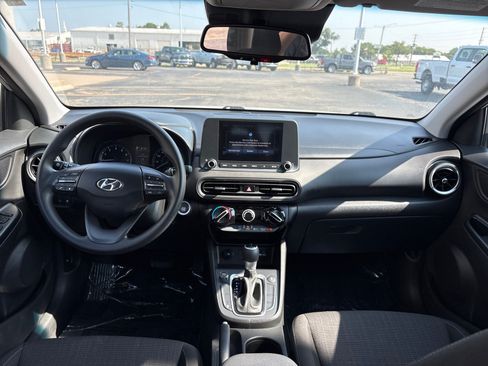 Used 2023 Hyundai Kona SEL w/ Cargo Package AWD/4WD image 8