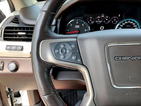 Used 2018 GMC Yukon Denali w/ Open Road Package RWD image 23