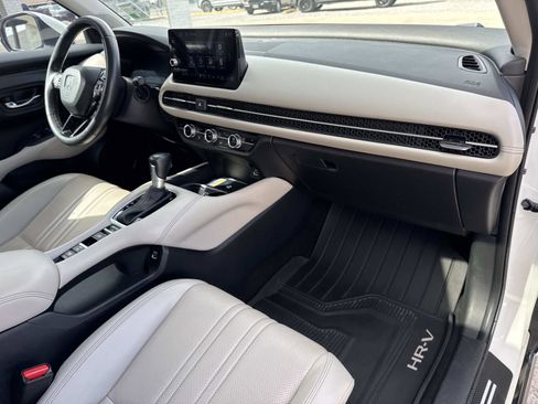 Used 2023 Honda HR-V EX-L image 12