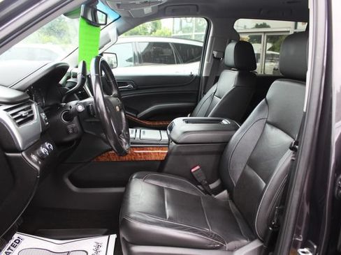 Used 2018 Chevrolet Tahoe Premier AWD/4WD image 13