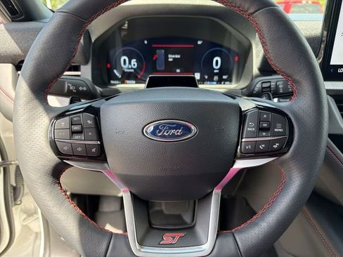Certified 2025 Ford Explorer ST AWD/4WD image 14