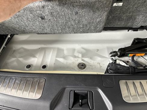 Used 2017 INFINITI QX80 4WD w/ Driver Assistance Package image 39