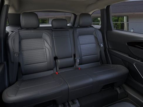 New 2026 Lincoln Nautilus Reserve w/ Jet Appearance Package image 11