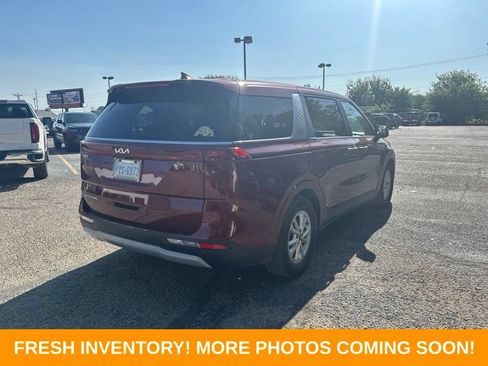 Used 2022 Kia Carnival LX FWD image 3