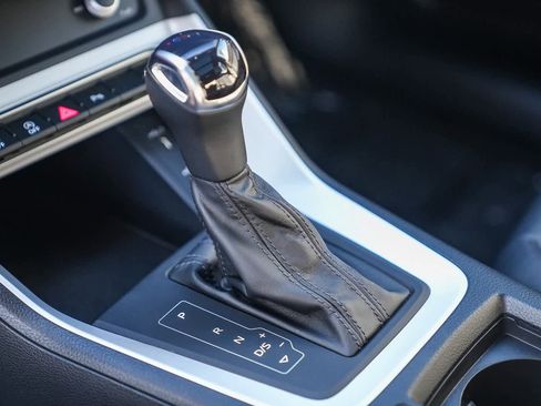 Used 2022 Audi Q3 2.0T Premium image 18