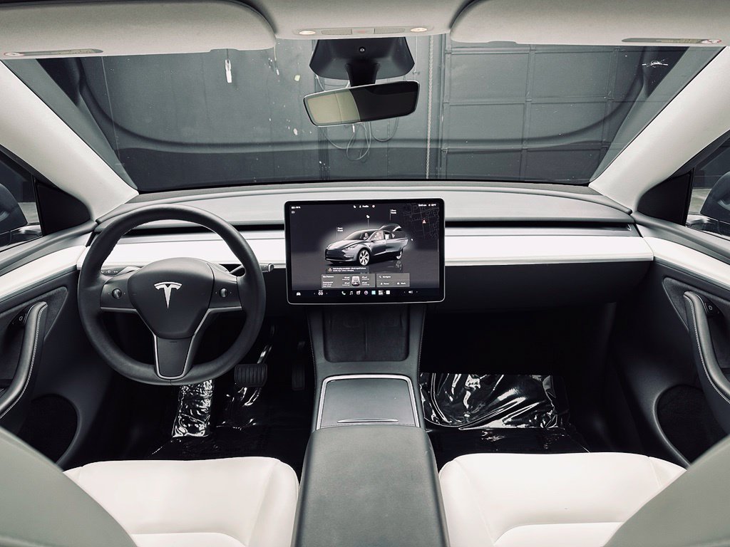 Used 2023 Tesla Model Y Long Range AWD/4WD image 16