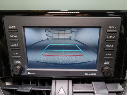 Used 2022 Toyota RAV4 LE image 18