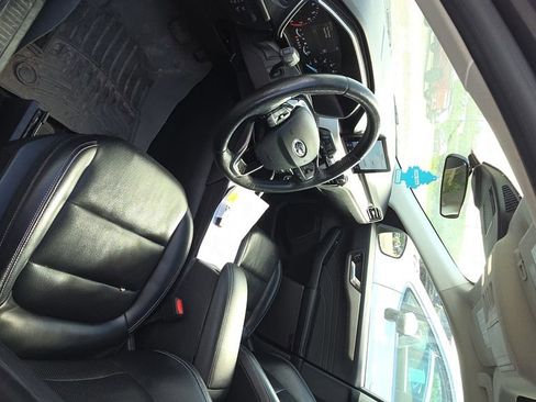 Used 2021 Ford Escape SEL AWD/4WD image 8