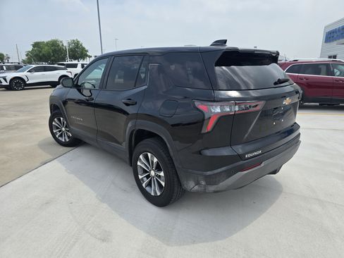 Used 2025 Chevrolet Equinox LT FWD image 5