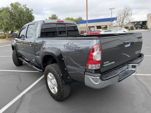 Used 2012 Toyota Tacoma PreRunner image 18
