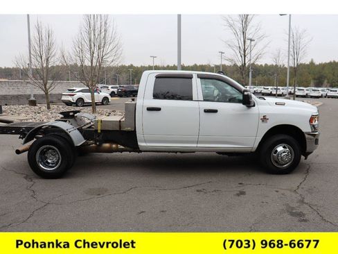 Used 2023 RAM 3500 Tradesman w/ Chrome Appearance Group image 8
