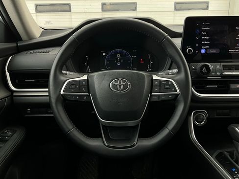Used 2025 Toyota Grand Highlander XLE image 35