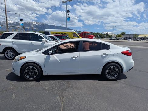 Used 2016 Kia Forte LX FWD image 8