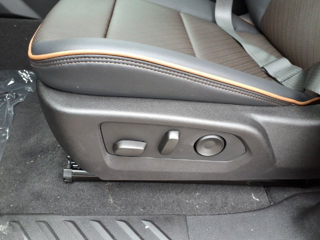 New 2026 GMC Canyon AT4 w/ Technology Plus Package AWD/4WD image 14