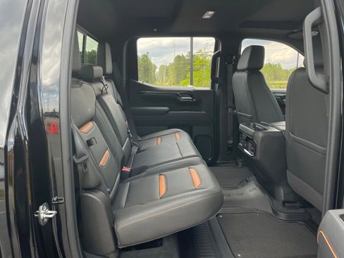 Used 2026 GMC Sierra 1500 AT4 w/ AT4 Premium Package AWD/4WD image 44