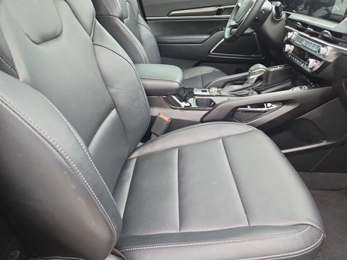 Certified 2024 Kia Telluride S w/ S Sunroof Package AWD/4WD image 21
