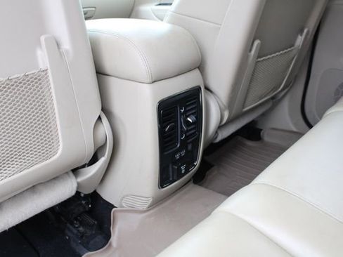Used 2020 Jeep Grand Cherokee Limited AWD/4WD image 23