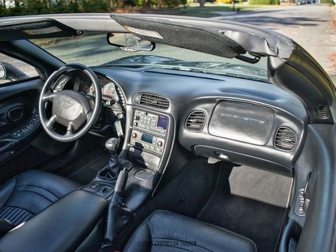 Used 2003 Chevrolet Corvette Convertible w/ Preferred Equipment Group1 image 71