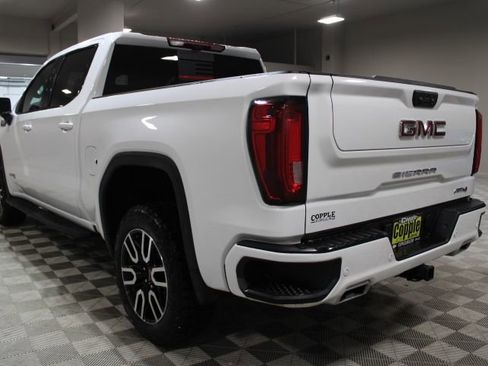 Certified 2024 GMC Sierra 1500 AT4 w/ Technology Package image 5