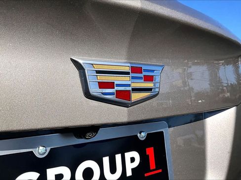 Used 2023 Cadillac XT4 Luxury w/ Cold Weather Package image 30