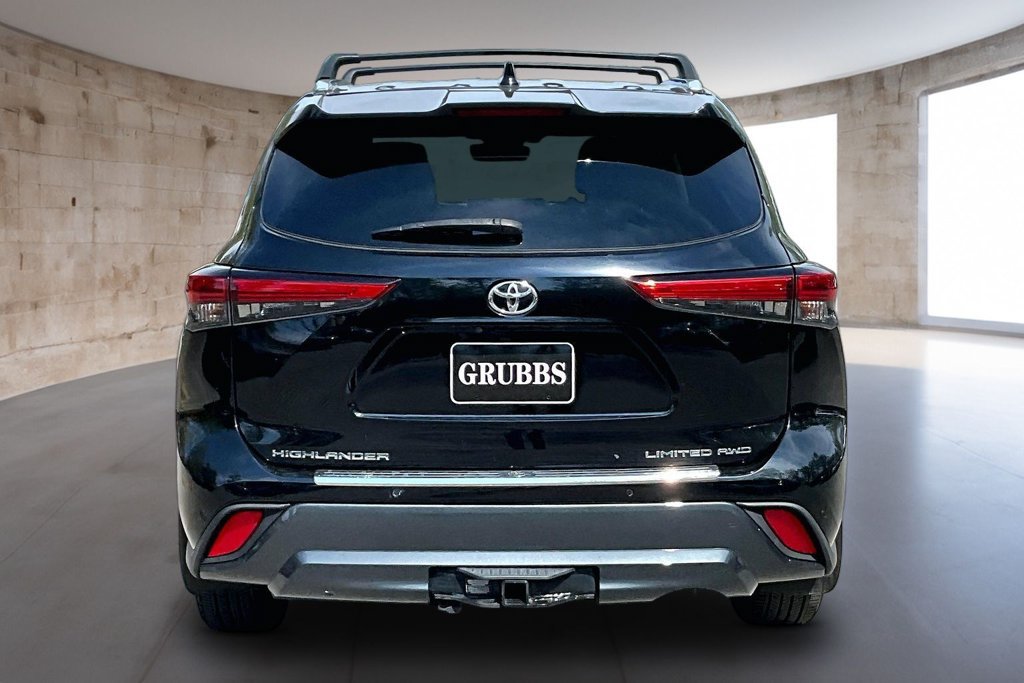 Used 2021 Toyota Highlander Limited w/ Protection Package #3 (TMS) AWD/4WD image 5
