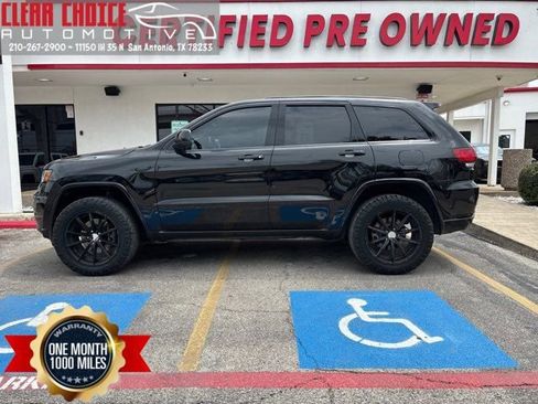 Used 2021 Jeep Grand Cherokee Laredo X image 1