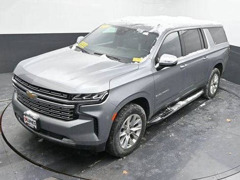 Used 2023 Chevrolet Suburban Premier image 44