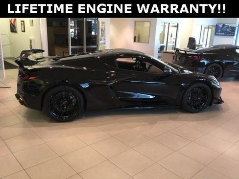 New 2026 Chevrolet Corvette Z06 w/ Z07 Performance Package image 8