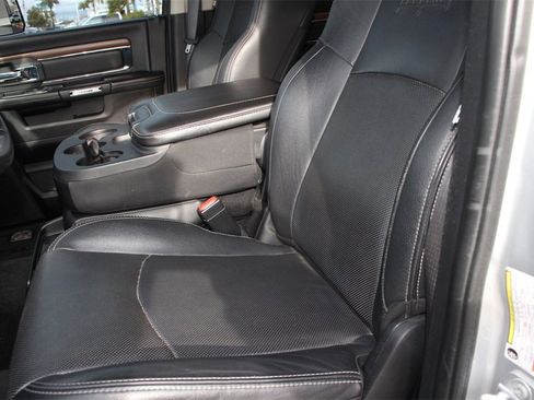 Used 2017 RAM 2500 Laramie image 24