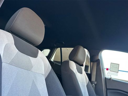Used 2024 Chevrolet Trax RS w/ Driver Confidence Package image 18
