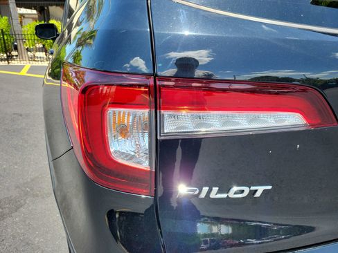 Used 2022 Honda Pilot Black Edition image 12