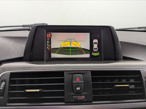 Used 2017 BMW 330i Sedan RWD image 28
