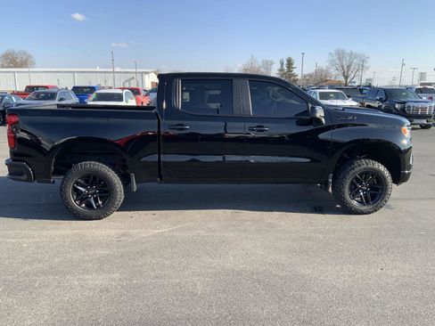 Used 2022 Chevrolet Silverado 1500 LT Trail Boss w/ LPO, Dark Essentials Package image 13