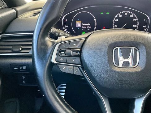 Used 2018 Honda Accord Sport image 10